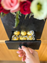 Cargar imagen en el visor de la galería, Arreglo “Fantasía Floral”