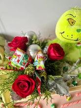 Cargar imagen en el visor de la galería, Grinch Beauty Box