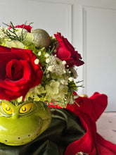 Cargar imagen en el visor de la galería, Grinch &amp; Flowers
