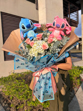 Cargar imagen en el visor de la galería, Ramo Temático Stitch y Ángel
