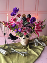 Cargar imagen en el visor de la galería, Calavera de amor
