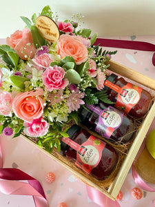 Caja Floral Primaveral con 3 Mermeladas Gourmet