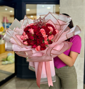 Ramo Grande Rosas con Corona