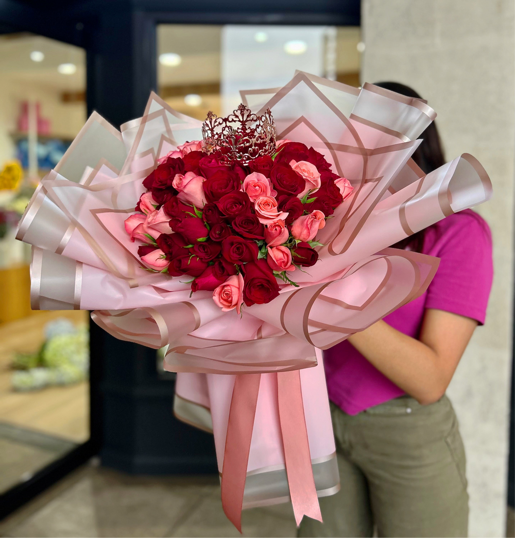 Ramo Grande Rosas con Corona