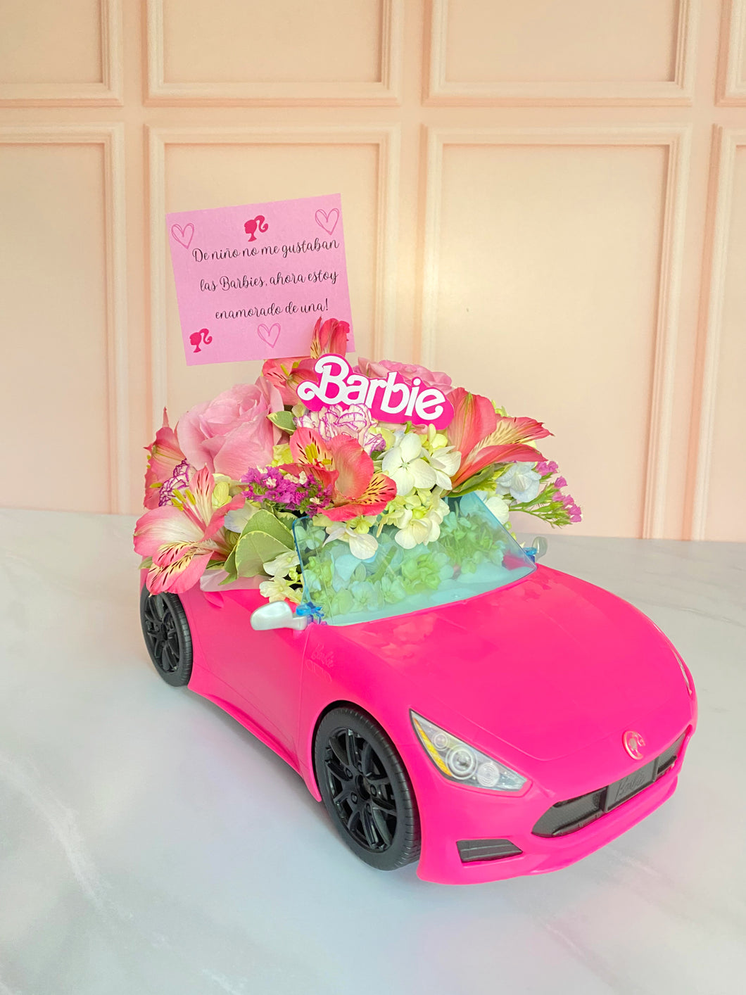 Carro de Barbie “Estoy enamorado de una!”