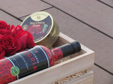 Cargar imagen en el visor de la galería, Caja Floral con Sangría, Rosas Rojas y Finos Dulces
