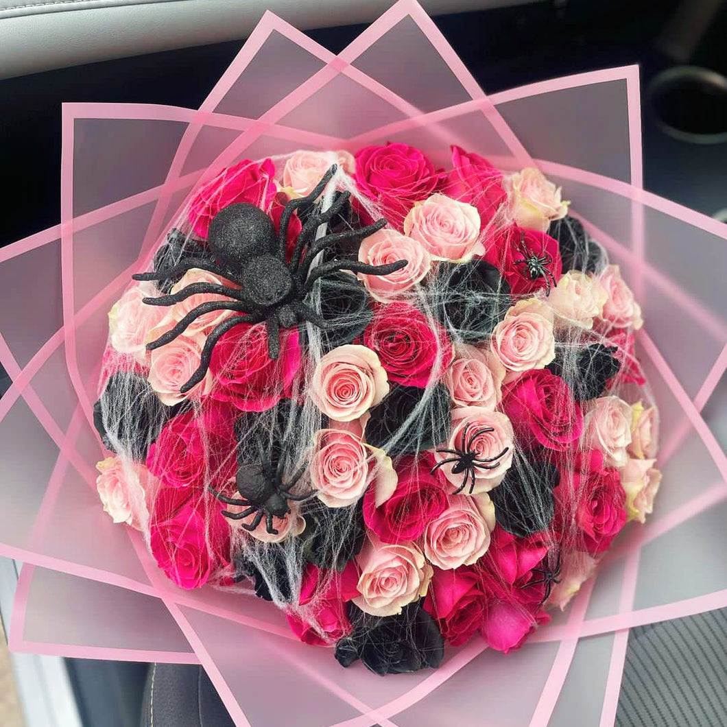 Spooky Bouquet de 100 rosas